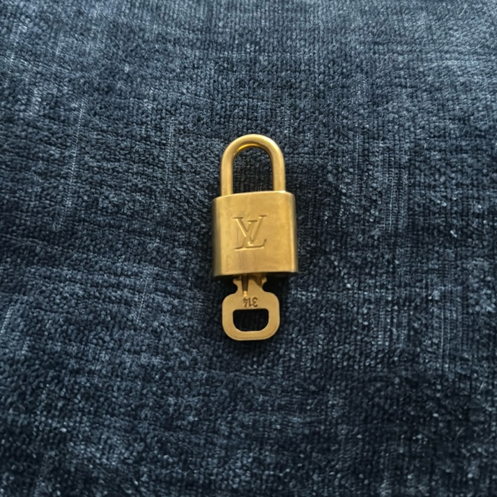 LV Lock & Key #314